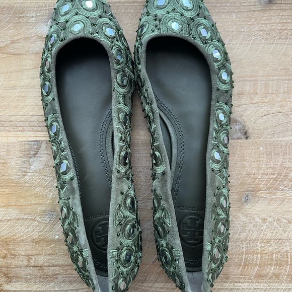 Tory Burch Yasmin Ballet Flat in Olive/Multi Size 6.5 - Picture 9 of 10